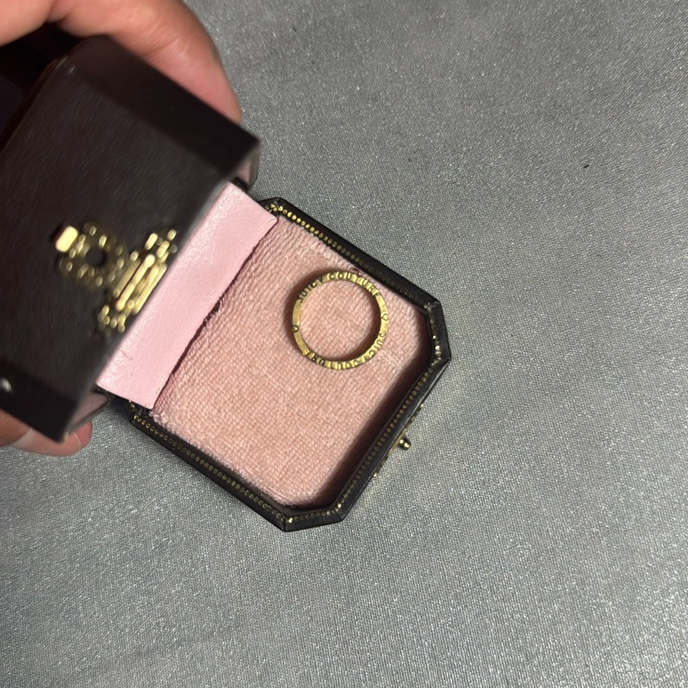 Juicy Couture